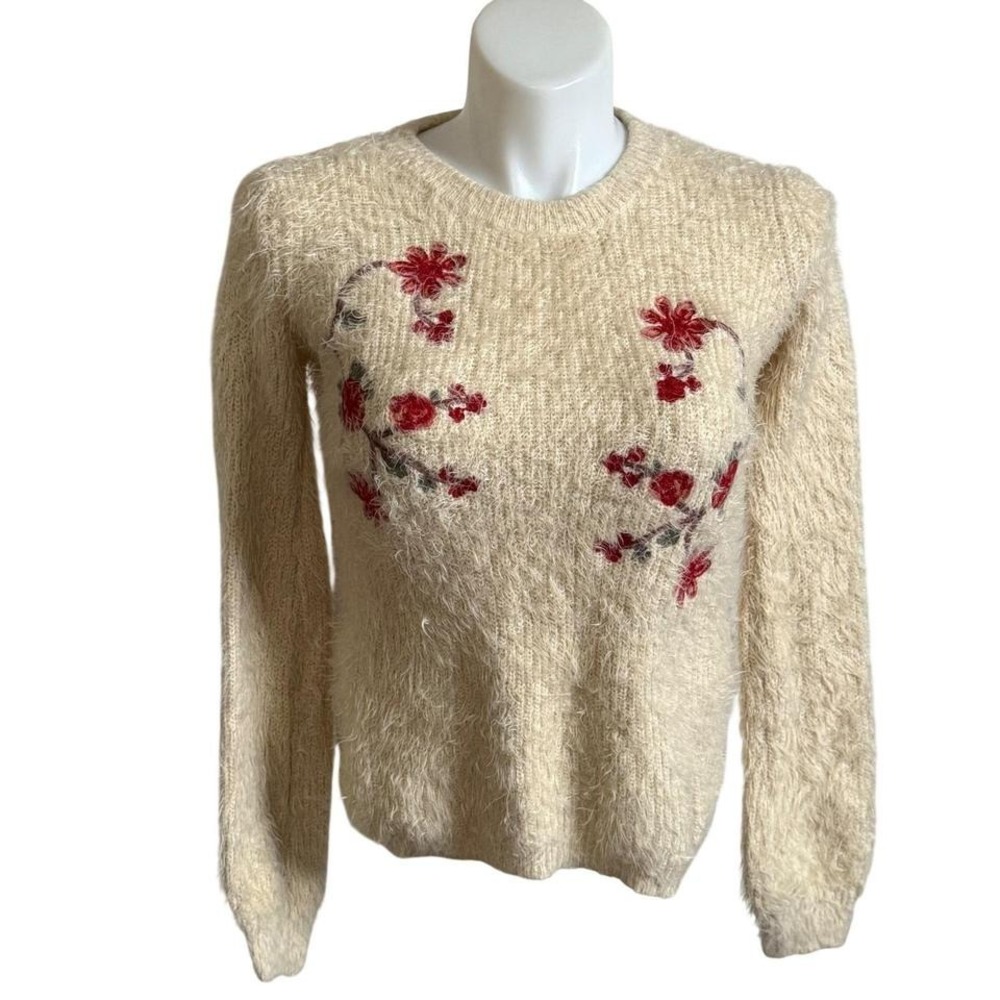 Woven Heart Floral Embroidered Eyelash Knit Sweater Cream Red Womens M Medium